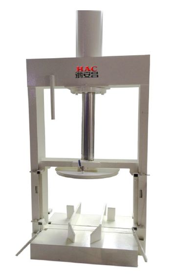 液压出料机在液压器材领域的应用与优势